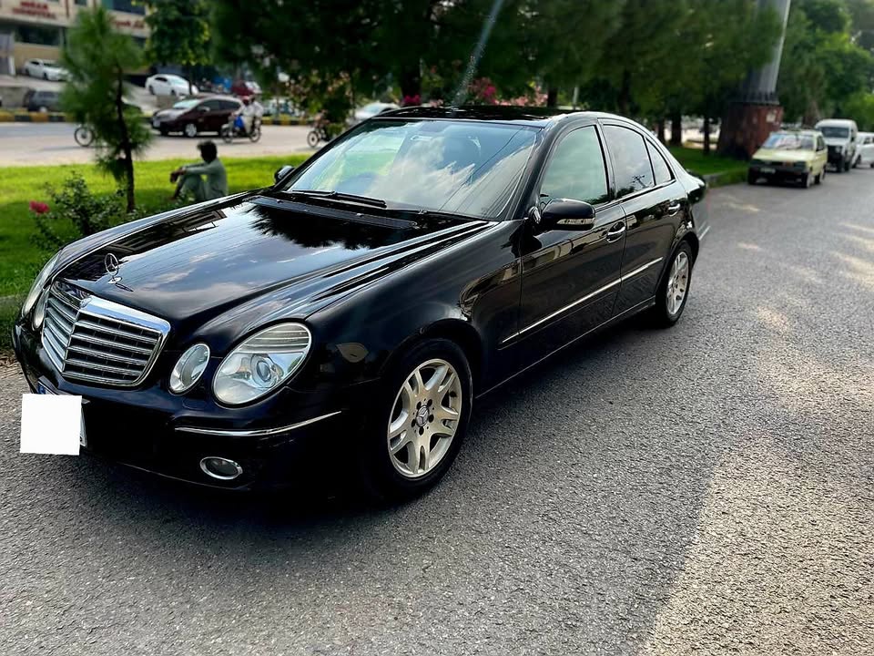 Mercedes E-300